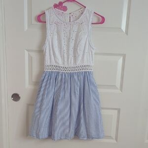 Lilly Pulitzer White and Blue Seersucker Sundress Size 2